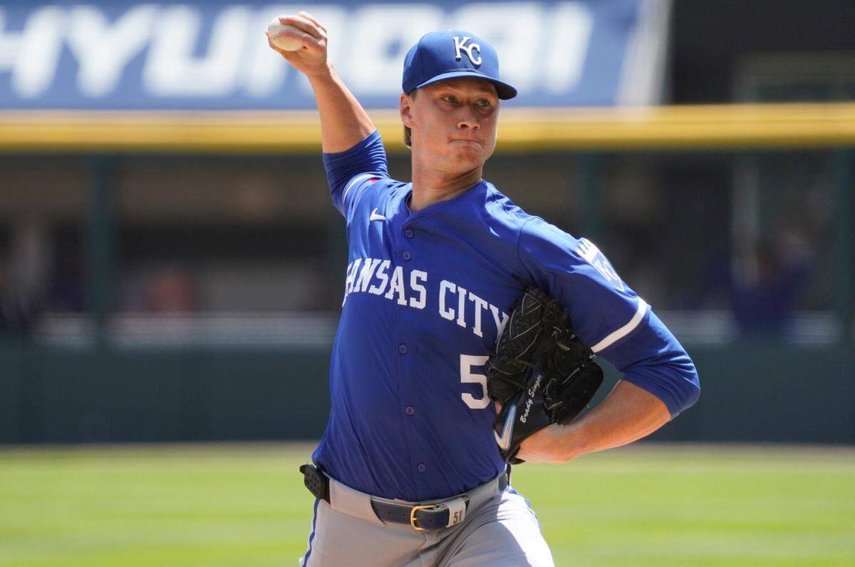 Kansas City Royals pitcher Brady Singer (51) delivers against the Chicago White Sox during Wednesday afternoon’s series finale at Guaranteed Rate Field.