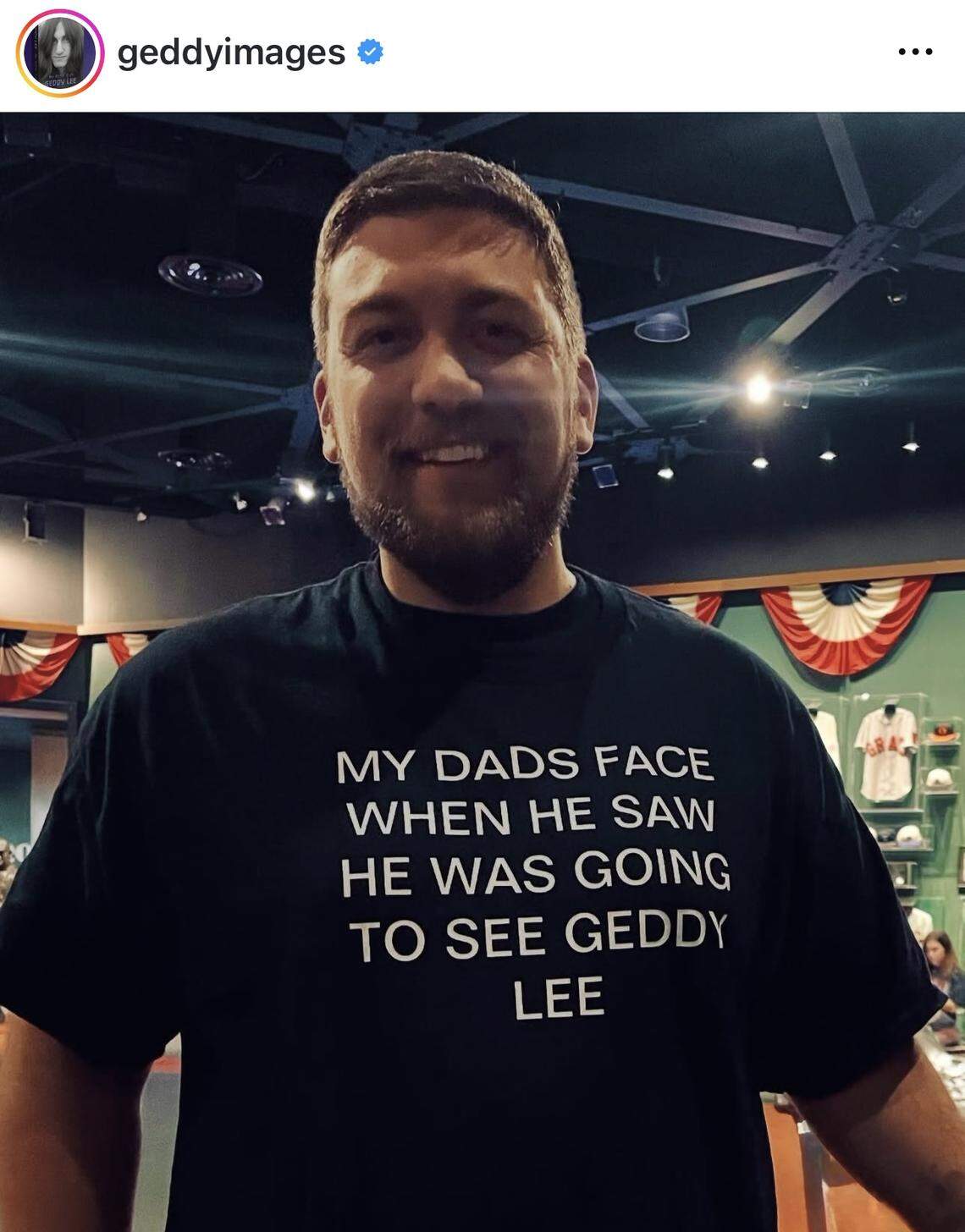 This fan wore a special T-shirt to see Lee at the museum.