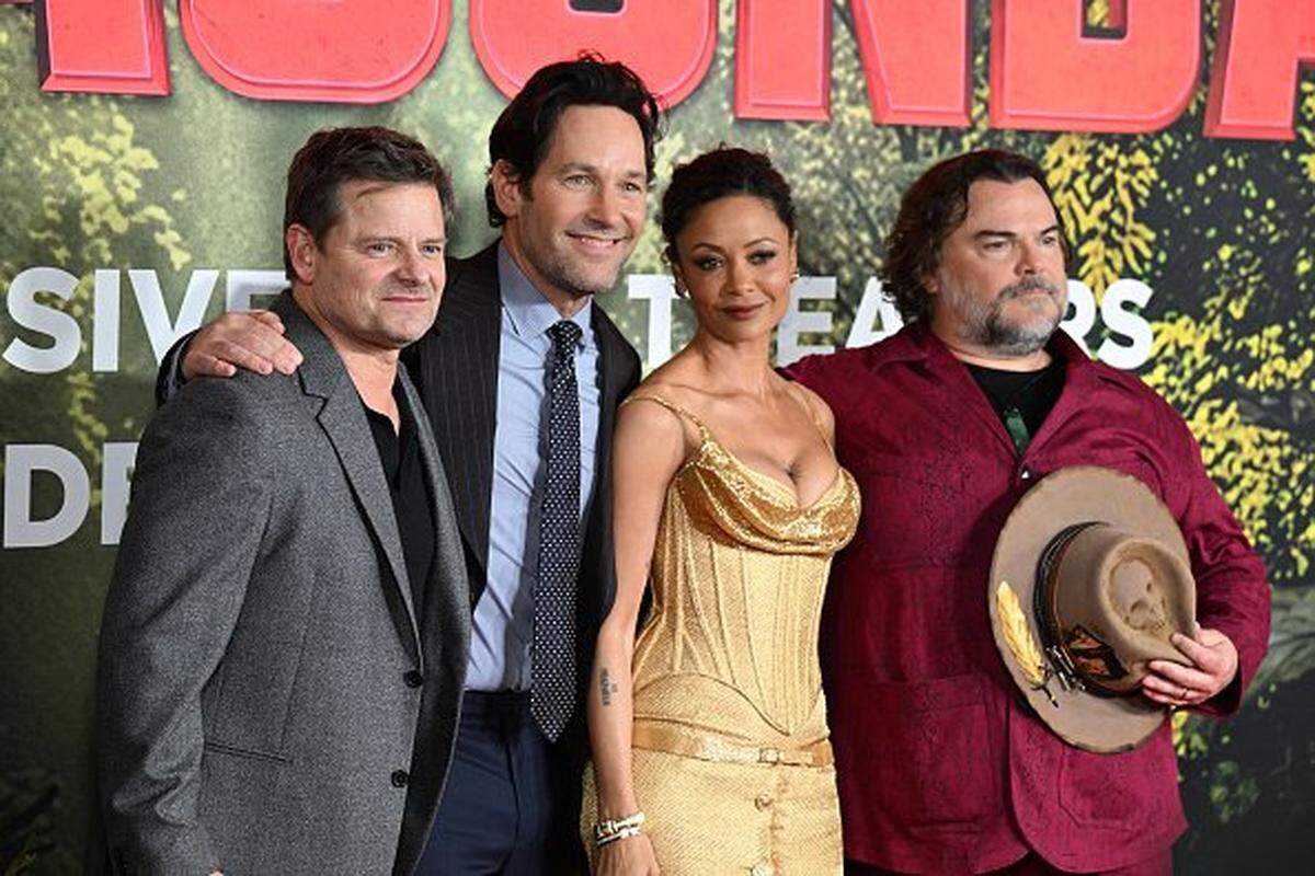 From left, Steve Zahn, Paul Rudd, Thandiwe Newton and Jack Black attend the premiere of "Anaconda" at The United Theater on Broadway in L.A.