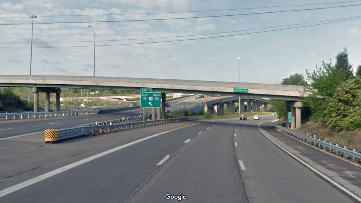 Police are investigating a crash that killed a driver of a white Ford Bronco on westbound Interstate 470 in southeast Kansas City late Sunday. The driver swerved right before striking a guardrail’s crash cushion. This Google Maps Street View of the area is from April 2017.