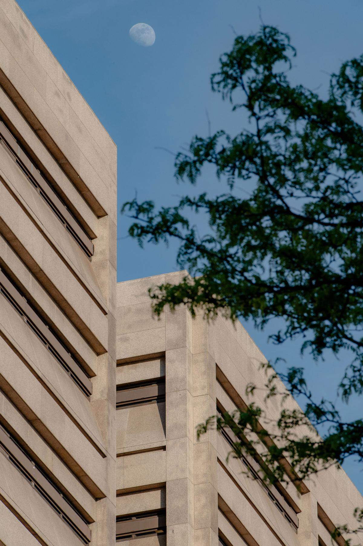 The windows of the first tower at the Cuyahoga County jail facility are thin slits, roughly 1.5 inches by 5 inches with steel fixtures secured on the outside, the county executive confirmed.