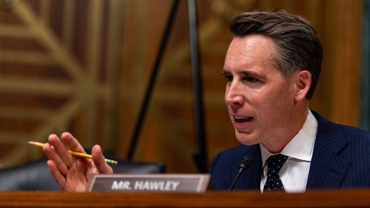WASHINGTON, DC - SEPTEMBER 9: Sen. Josh Hawley (R-MO) questions former Meta researchers Jason Sattizahn and Cayce Savage during a Senate Judiciary Subcommittee on Privacy, Technology, and the Law hearing titled “Hidden Harms: Examining Whistleblower Allegations that Meta Buried Child Safety Research” on Capitol Hill on September 9, 2025 in Washington, DC. The whistleblowers allege that Meta deleted or manipulated internal research showing children as young as 10 were exposed to sexual harassment, grooming and violence on its platforms in disclosures to Congress and federal regulators. (Photo by Kent Nishimura/Getty Images)