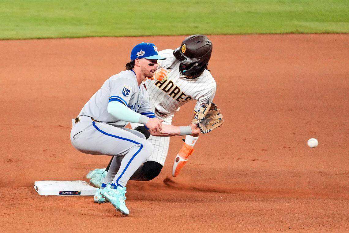 National League outfielder Fernando Tatis Jr. of the San Diego Padres steals second base as Kansas City Royals shortstop Bobby Witt Jr. awaits the throw during the sixth inning of the 2025 MLB All-Star Game at Truist Park in Atlanta on Tuesday, July 15, 2025.