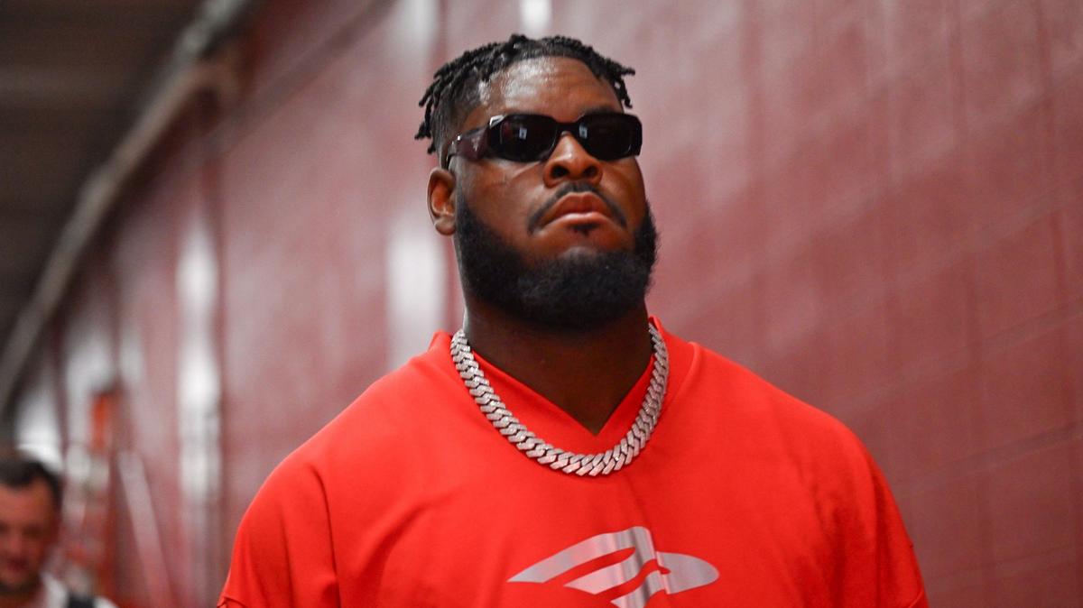 Chiefs guard Trey Smith before a game last season.