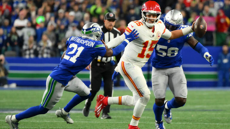 See photos from Chiefs’ game at Seattle Seahawks on ‘Sunday Night Football’