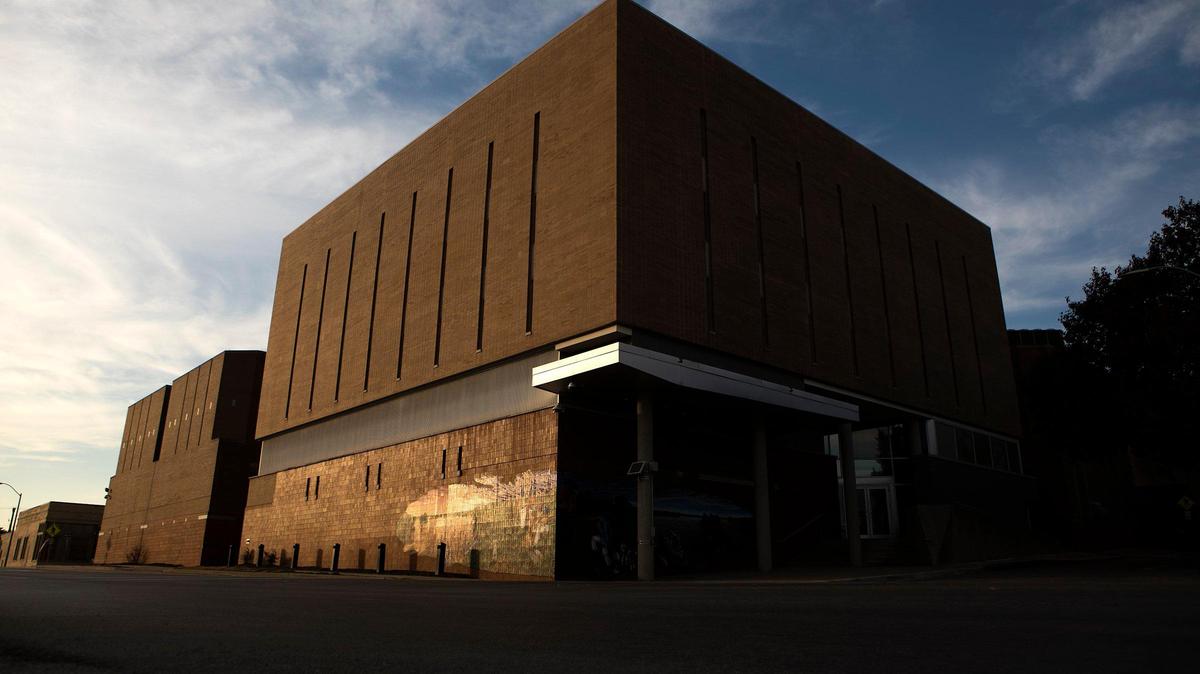 ‘Not doing their job’: Clay County jail has not vaccinated its inmates for COVID