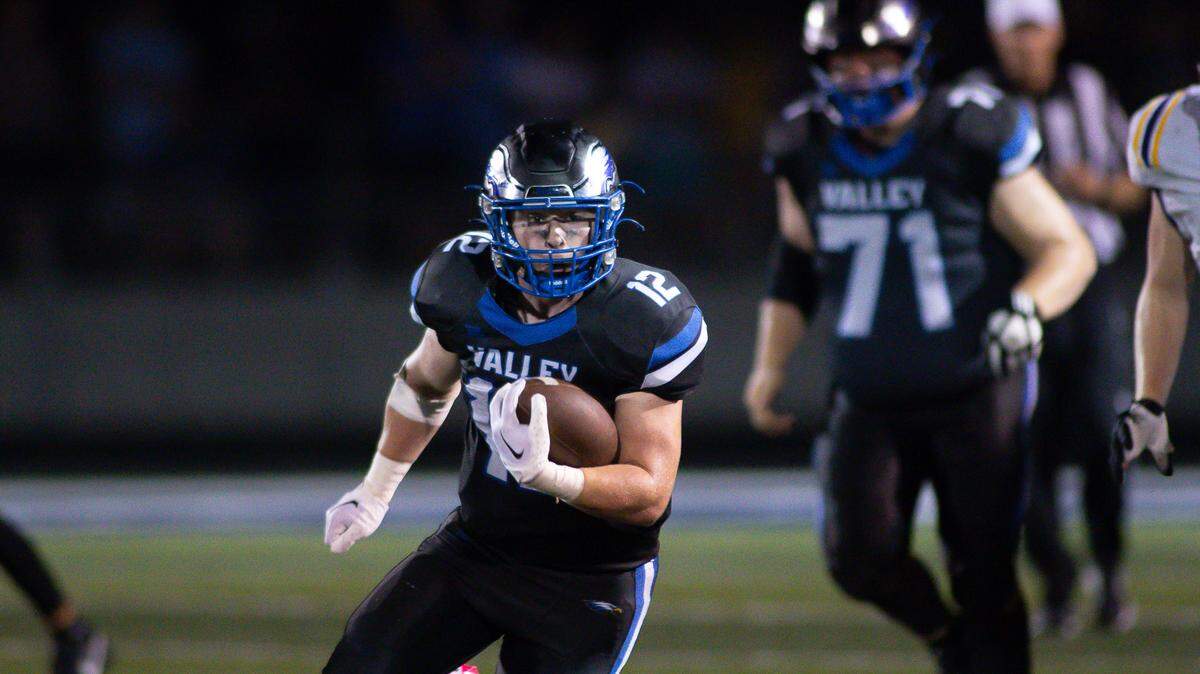 Ty Williams and Grain Valley steamrolled Belton 43-7 in high school football action on Friday night.