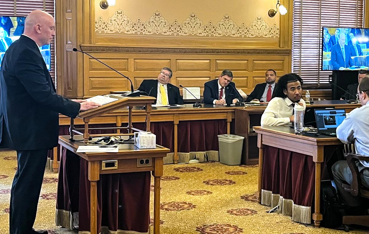Shawn Montgomery, president of Cnano Technologies USA, addresses a Kansas House committee.