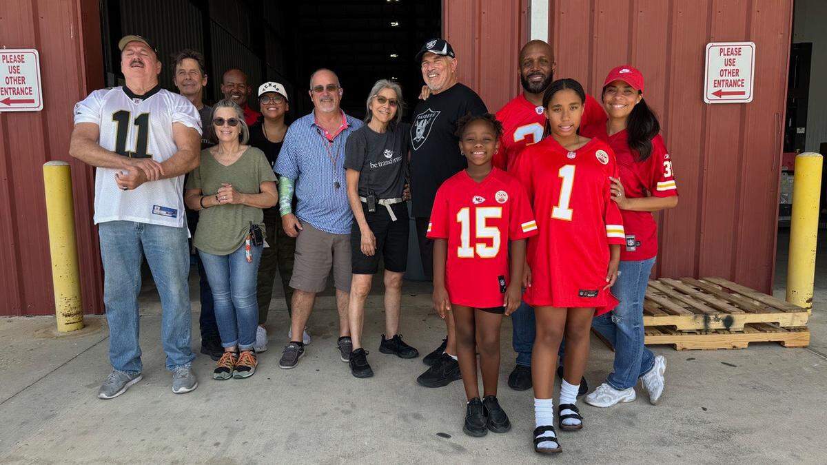 The Priest Holmes Foundation, with aid from other former NFL players and Kansas City groups, is bringing crucial supplies to central Texas this week.