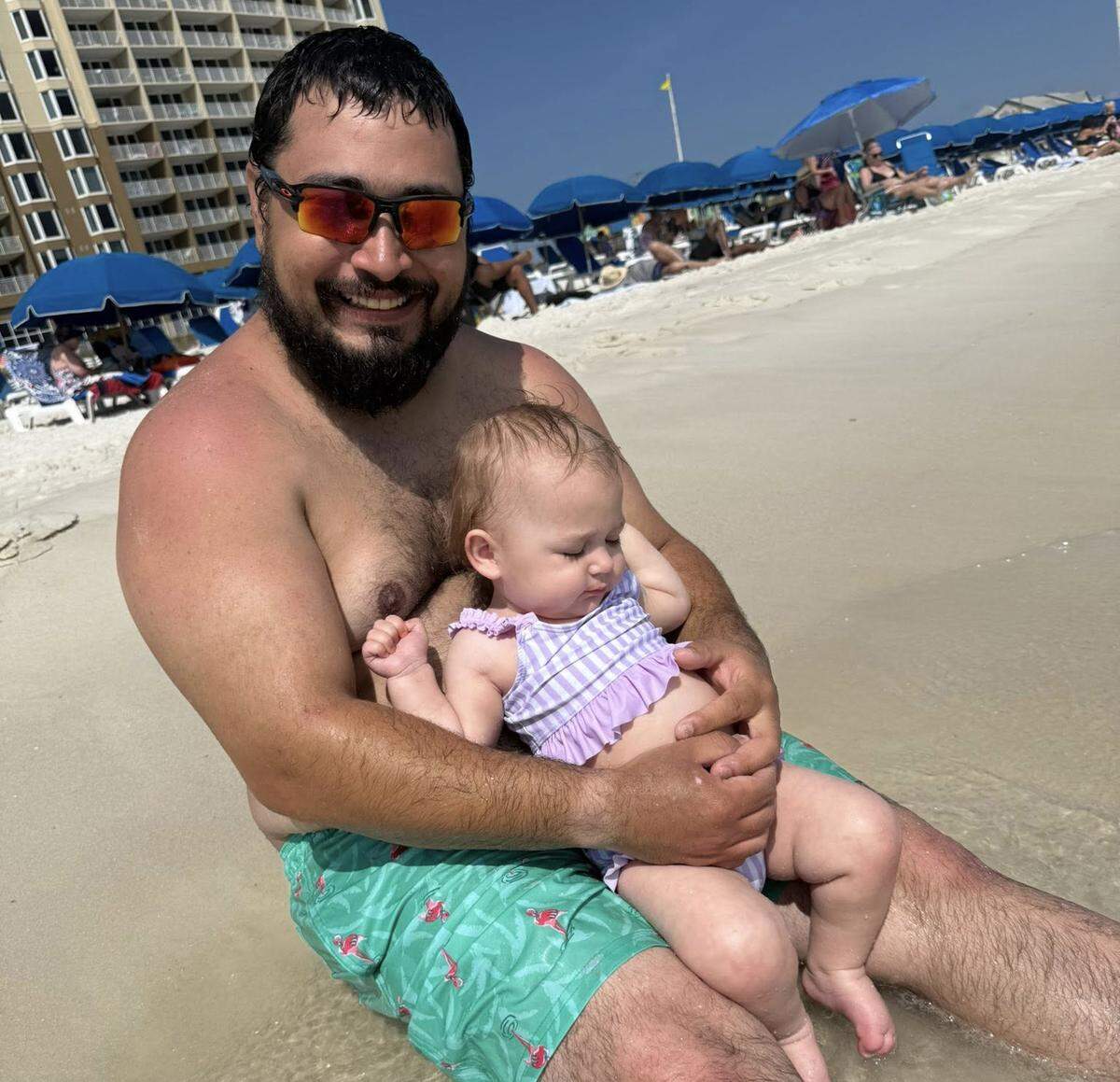 Dakota Jones and his 14-month-old daughter, Brinnley, on vacation in Florida. Jones, of Kansas City, drowned in the water off Panama City Beach on Thursday, May 7.