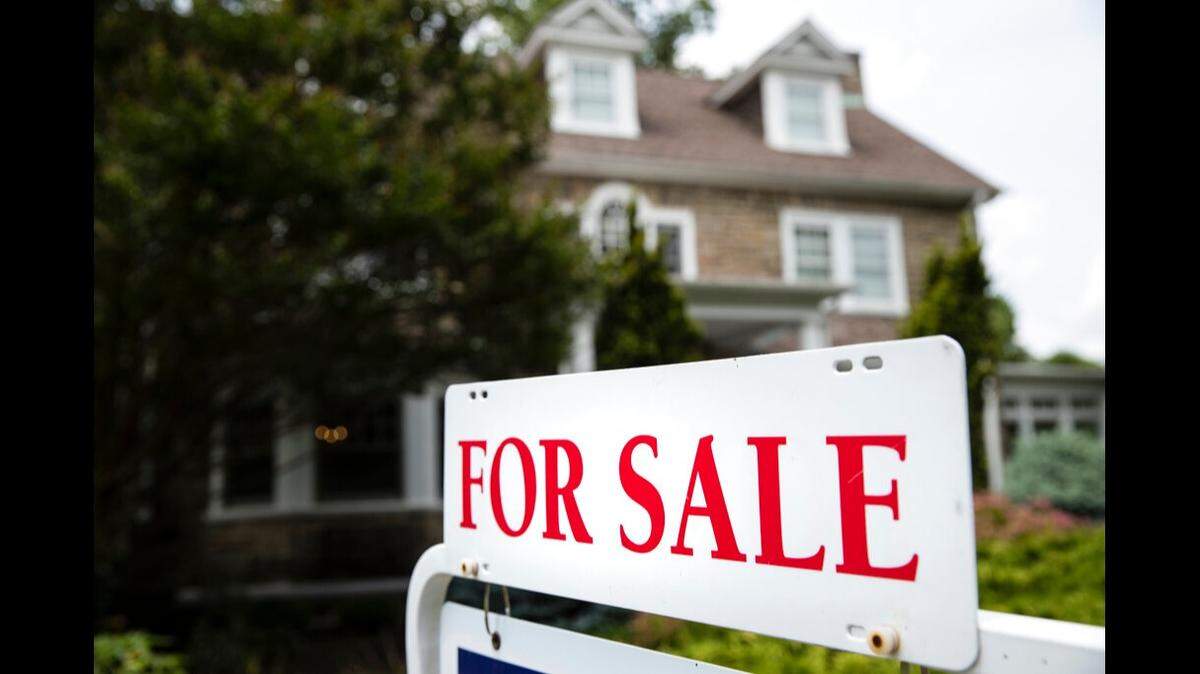 “Zoom rooms” are one of the top home trends of 2021, Zillow says. (AP Photo/Matt Rourke, File)
