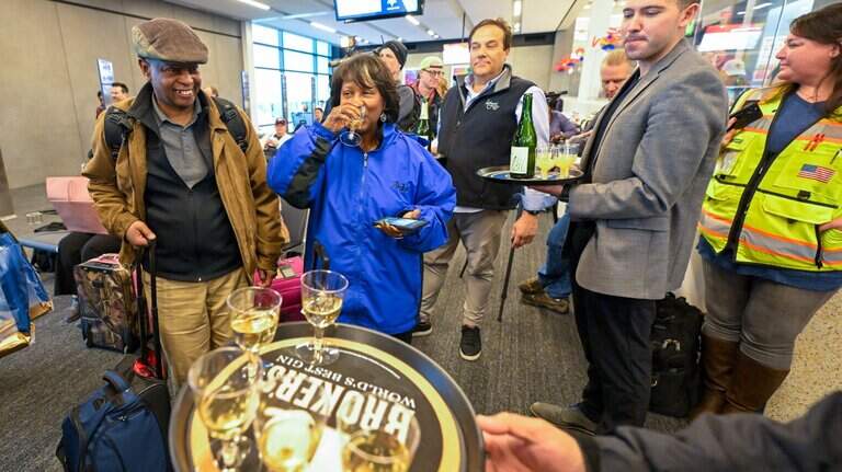 ‘It’s a beautiful airport’: By design or by chance, travelers take in new KCI terminal