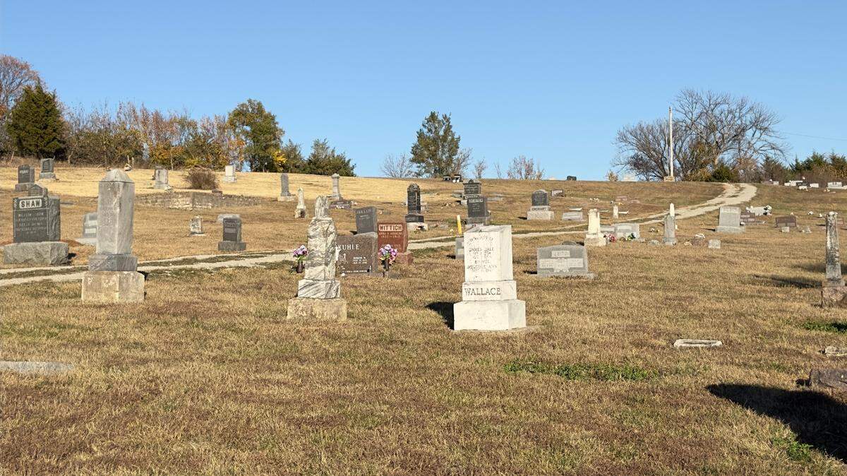 Stull Cemetery in Douglas County, Kansas, has been bedeviled by urban legends for years. Generations of local kids have trespassed around Halloween.