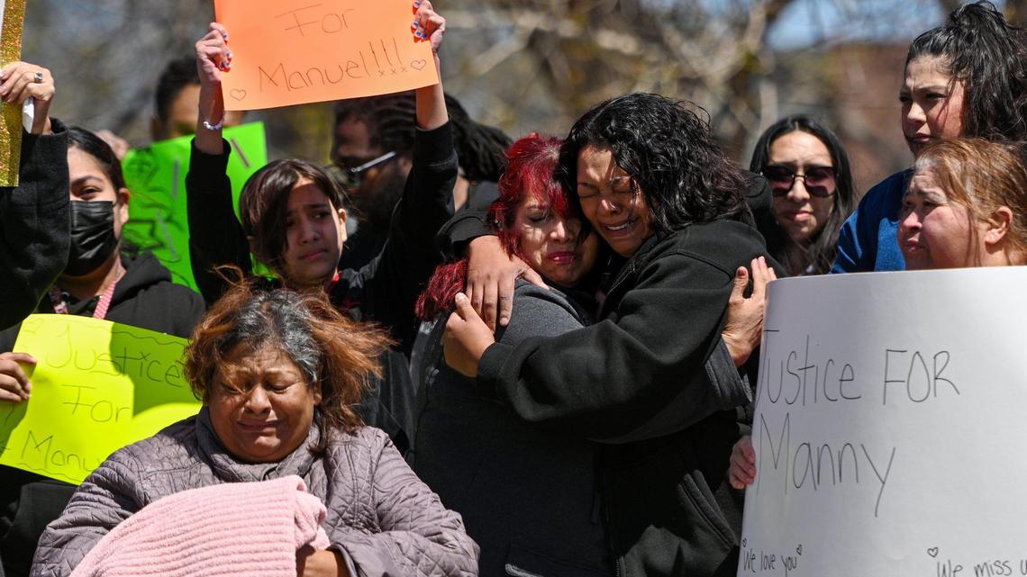 Kansas City students walk out as family of slain middle schooler pleads for justice