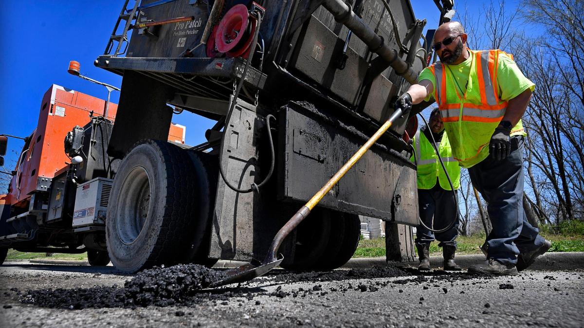 Kansas City unveiled a plan to fix potholes last year. So why are fewer filled now?