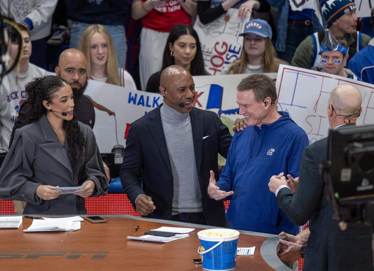 Kansas Coach Bill Self visits the set of ESPN College Gameday and shared a laugh with the crew including Andraya Carter, from left, Jay Williams and Jay Bilas at Allen Fieldhouse on Saturday, Jan. 31, 2026, in Lawrence.