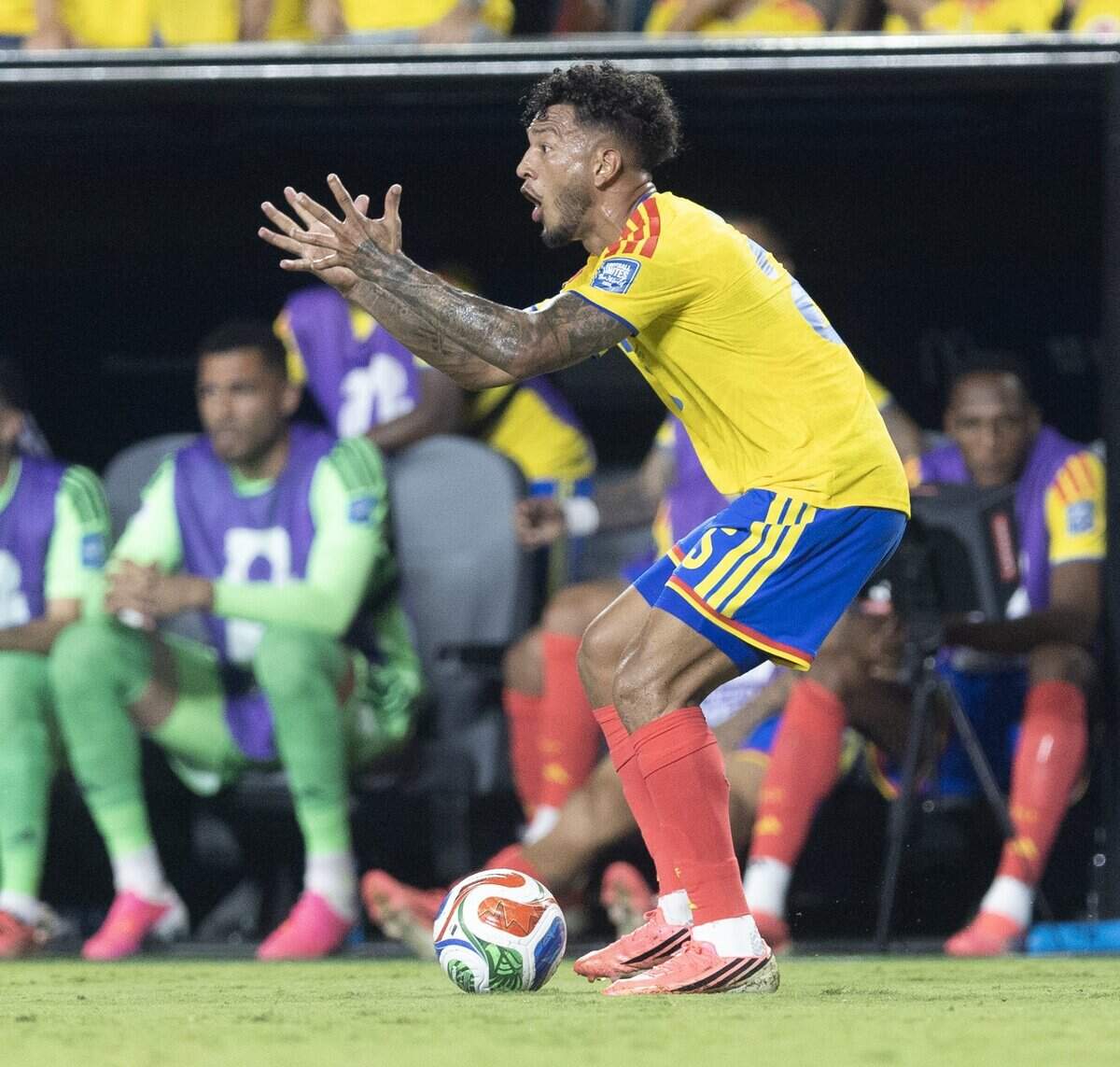 Colombia forward Luis Suárez (25) challenges a call against Ghana during a FIFA World Cup knockout stage soccer match at Kansas City (Arrowhead) Stadium in Kansas City on Friday, July 3, 2026.