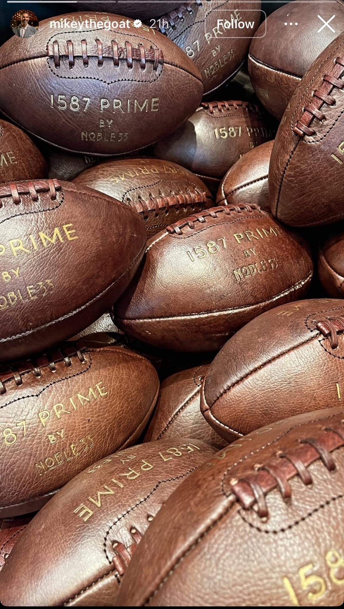 1587 Prime branded footballs.
