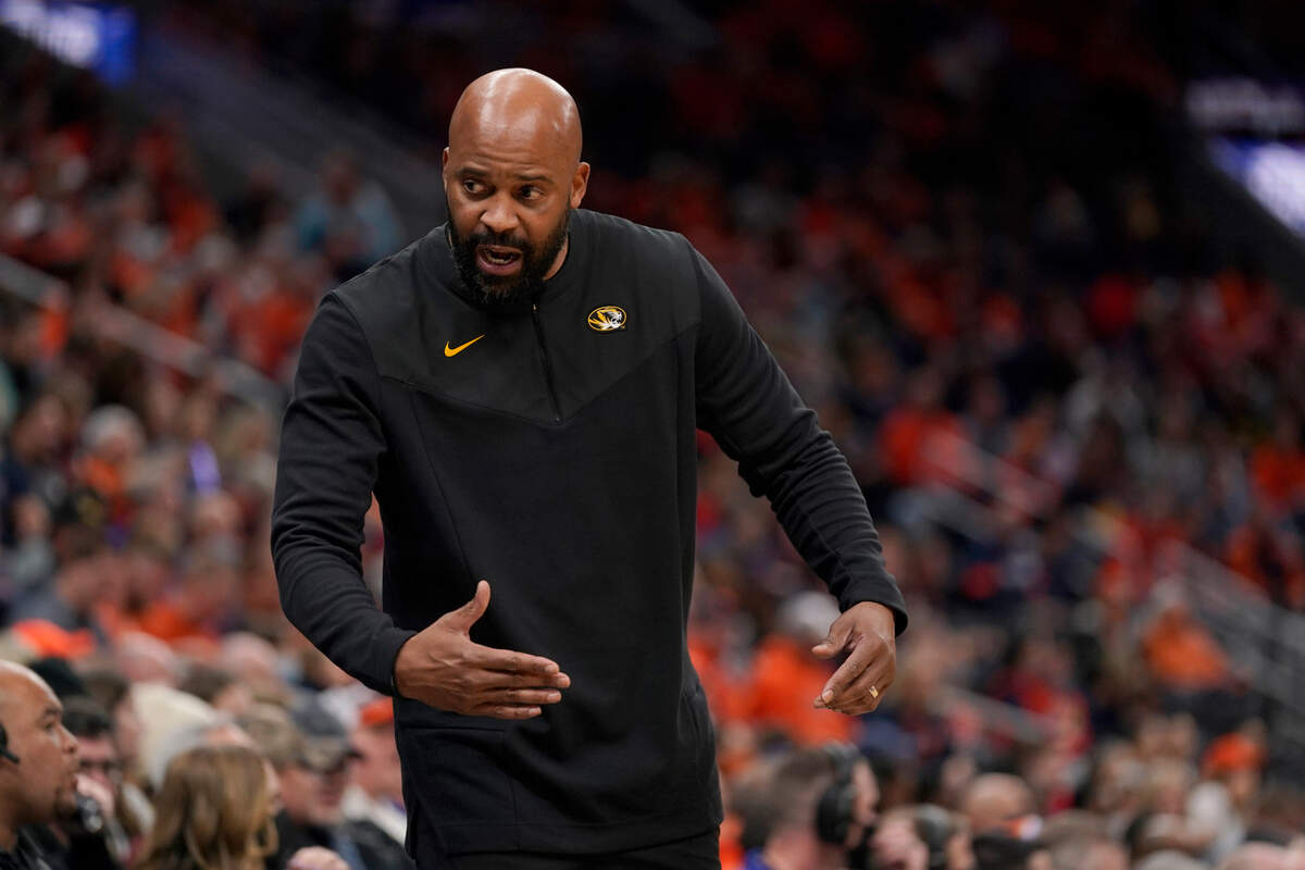 Missouri Tigers men’s basketball coach Cuonzo Martin was hoping for a better showing Wednesday night against the Illini in St. Louis.