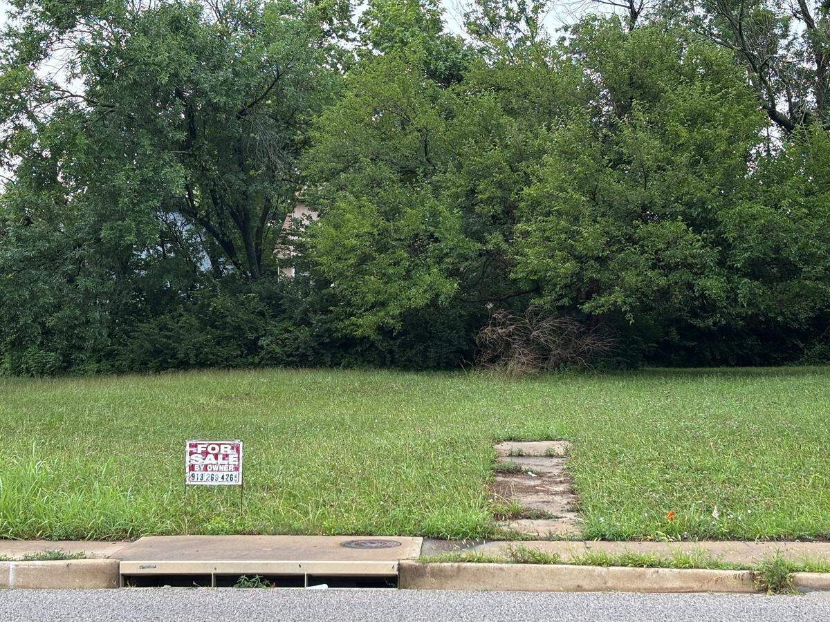 Several parcels of vacant land sit on 151st Street in Overland Park. Now the city is working with the landowner and developer to build attainable housing. 