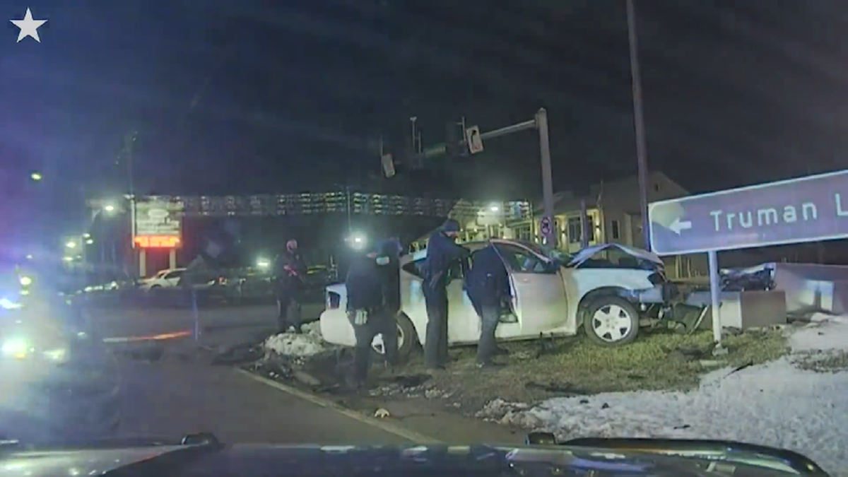 A officer on the scene said an AR-15 style rifle in the car was stuck in place between Tyrea Pryor’s leg and the console.