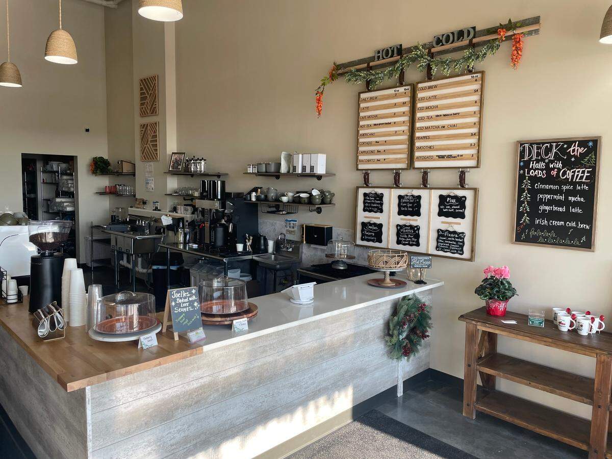 HullHouse Coffee serves seasonal drinks and scones from Joelle’s Baked With Love.