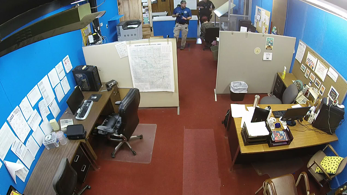 Marion police violated warrant when taking devices in Kansas newspaper raid, lawyer says