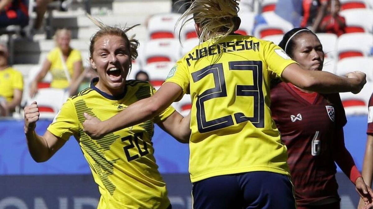 Sweden’s Mimmi Larsson, left, and teammate Elin Rubensson celebrate a goal against Thailand during a 2019 match. Larsson was announced as the KC Current’s newest signing on Thursday.