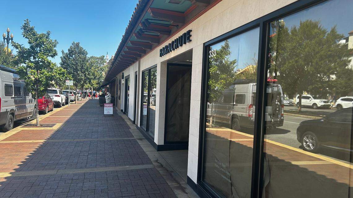 Parachute has closed its Country Club Plaza store.