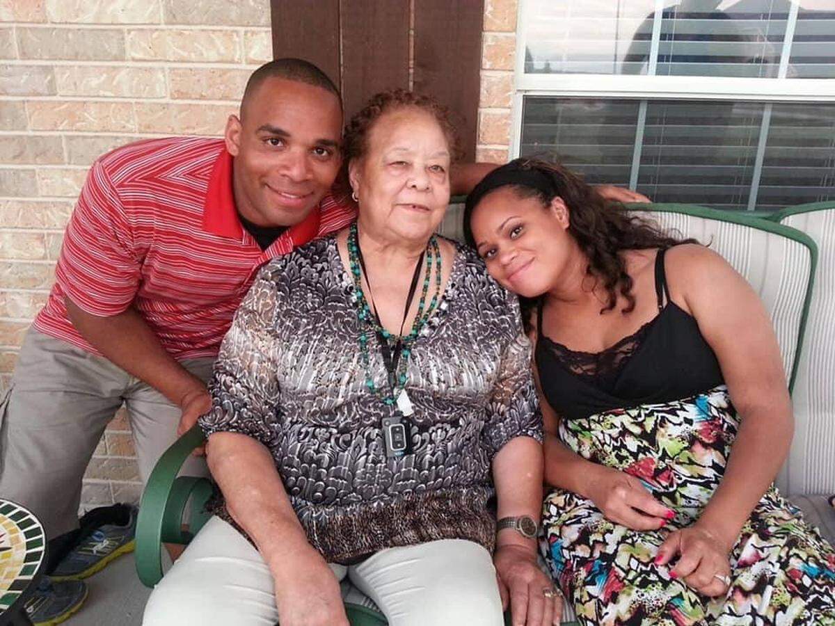 Casteline Lester (center) died Feb. 20. She was 91. 