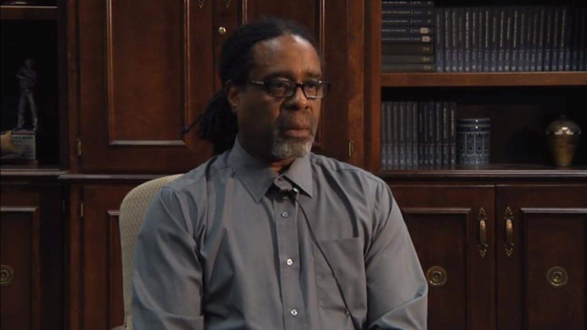 UMKC professor Linwood Tauheed