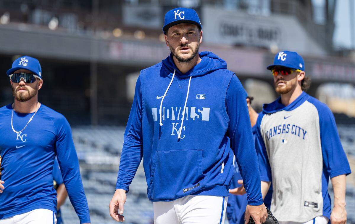 Kansas City Royals first baseman Vinnie Pasquantino (9) walks on the field during batting practice before the home opener against the Minnesota Twins at Kauffman Stadium on Monday, March 30, 2026, in Kansas City.