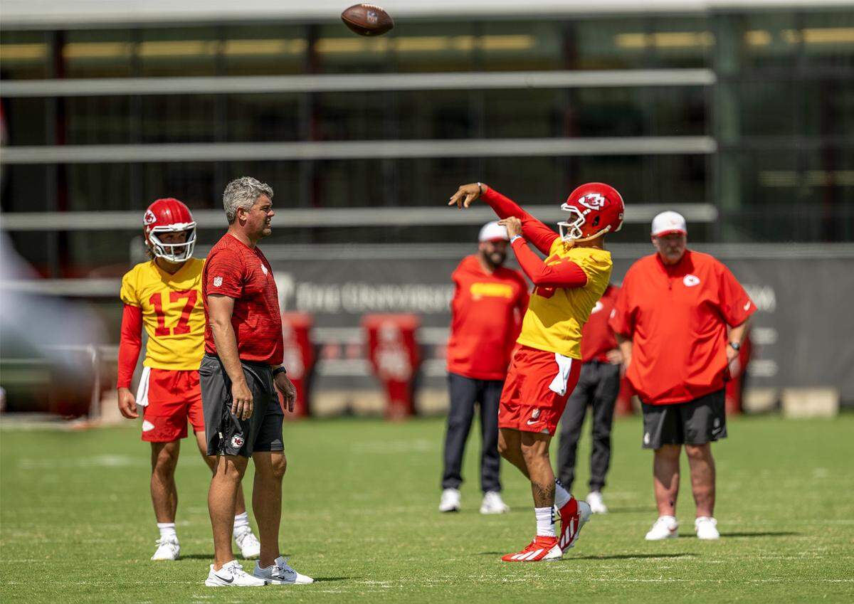Kansas City Chiefs quarterback Patrick Mahomes (15) warms up during practice at team's training facility on Wednesday, August 20, 2025. in Kansas City