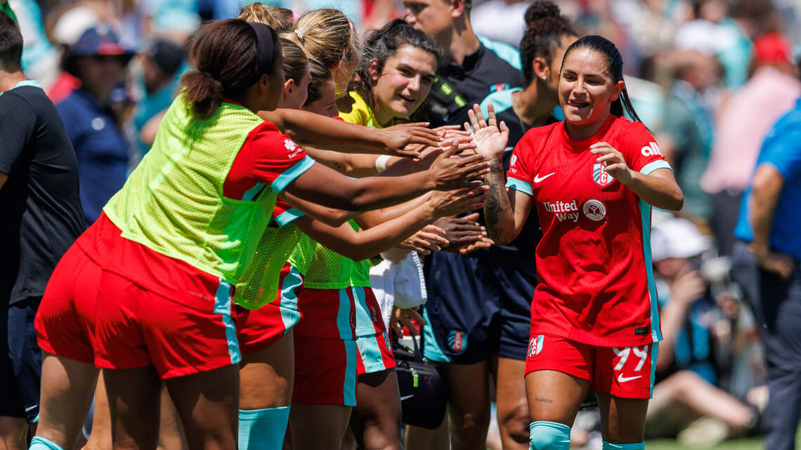 Debinha leads the way as Kansas City Current blows out Bay FC at CPKC Stadium
