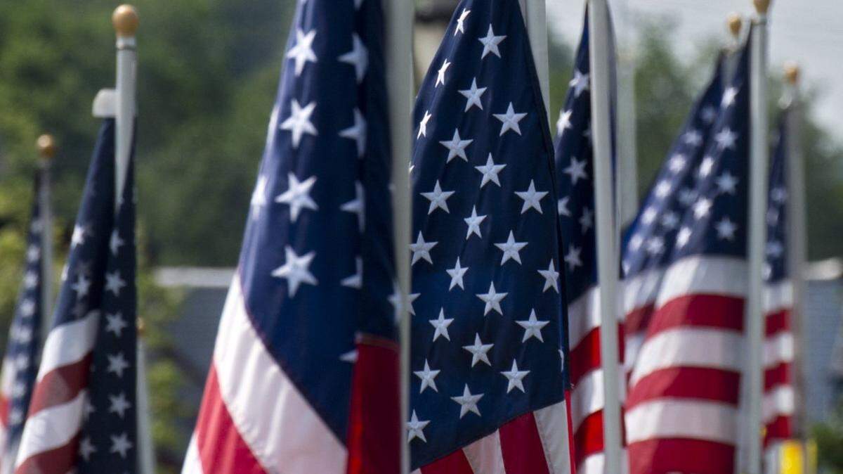 Rounds of showers and thunderstorms are in the forecast for the Kansas City area this July 4th holiday weekend, but don’t go canceling a plans yet. Meteorologists are not expecting a washout.