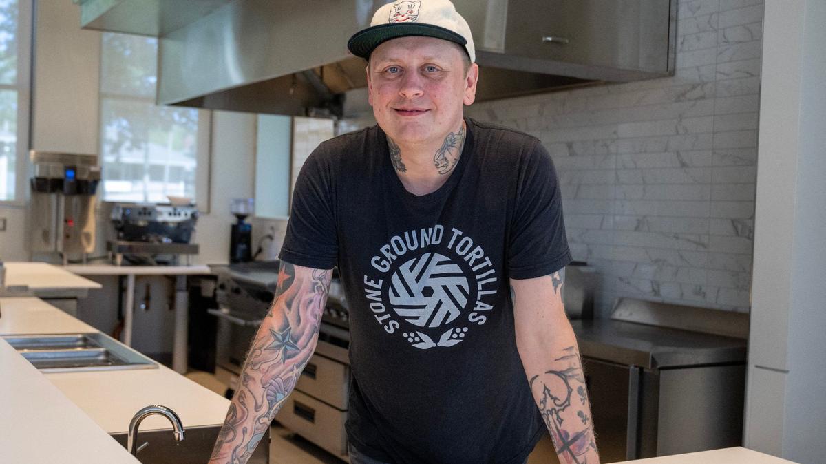 Through his project Redbud Kansas City, chef Rick Mullins hosts pop-up dinners that spotlight classic Kansas City restaurant dishes.