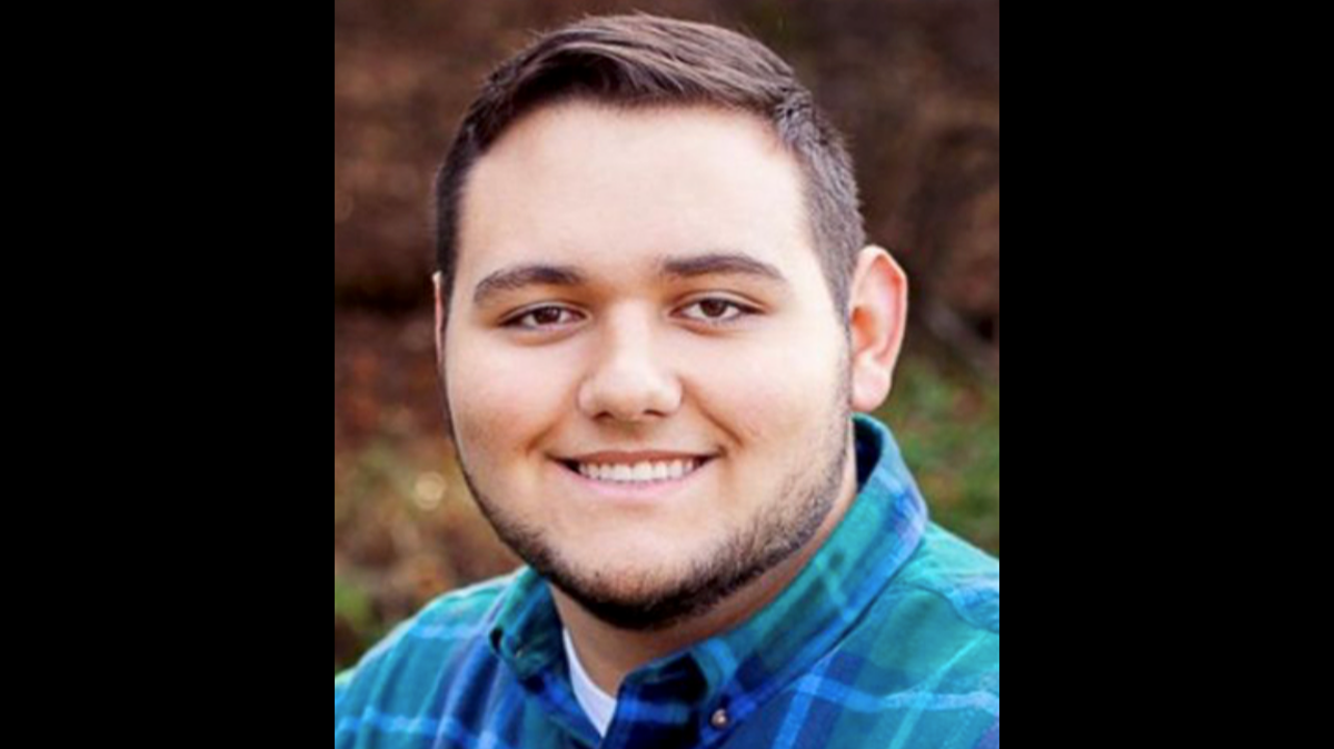 Jesse Boshears, a 20-year-old college football player at Arkansas Tech University, has died of COVID-19.