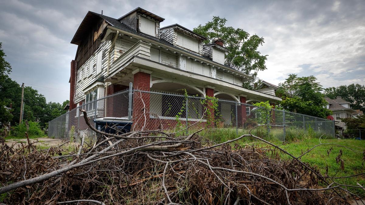 The restoration of the Kansas City home where Negro Leagues pitcher Satchel Paige lived for 32 years received a major financial boost from the Mellon Foundation of New York, which donated $750,000. The project may cost between $5 million and $7 million.