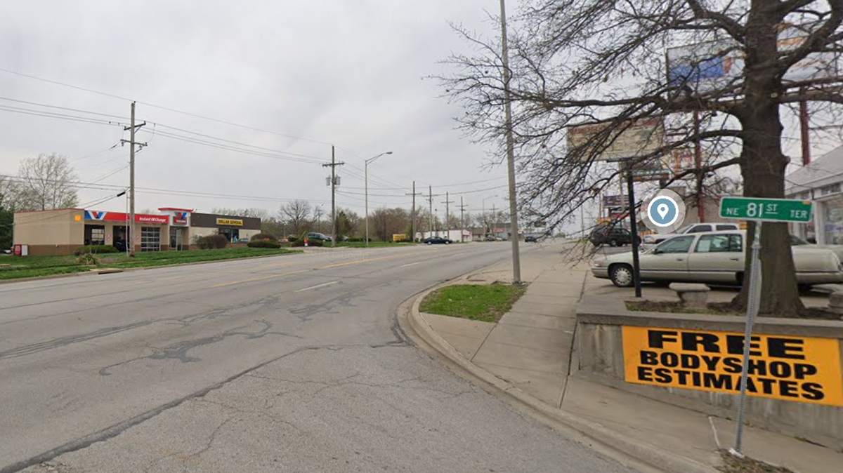 A 41-year-old man is accused of drinking and driving before a crash at North Oak Trafficway and 81st Terrace that killed a bicyclist in Kansas City’s Northland early Sunday morning.