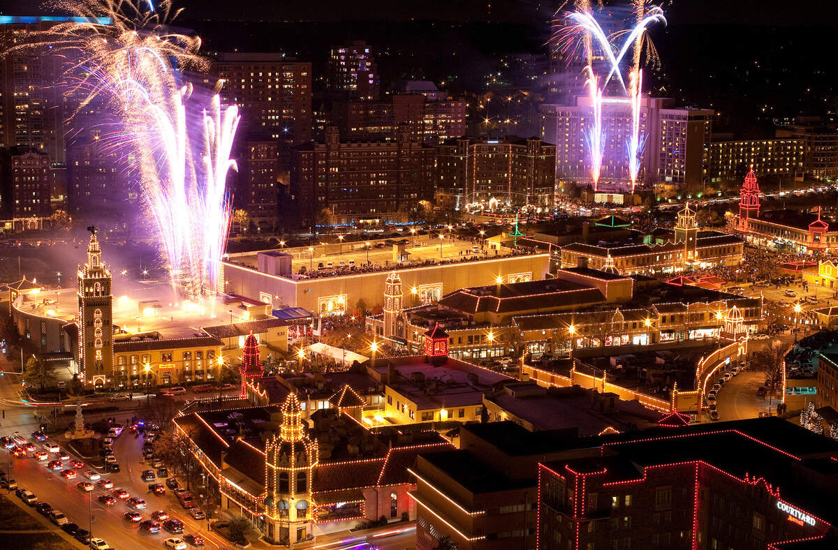 The American Century Investments tower over looking the Country Club Plaza provided an amazing view of the fireworks as the 2010 plaza lighting took place.