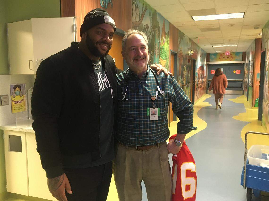 Kansas City Chiefs defensive lineman Mike Pennel returned to Children’s Mercy Hospital this week, where he was treated for a form of kidney cancer when he was 2. He met with his treating doctor, Alan Gamis, during the visit.