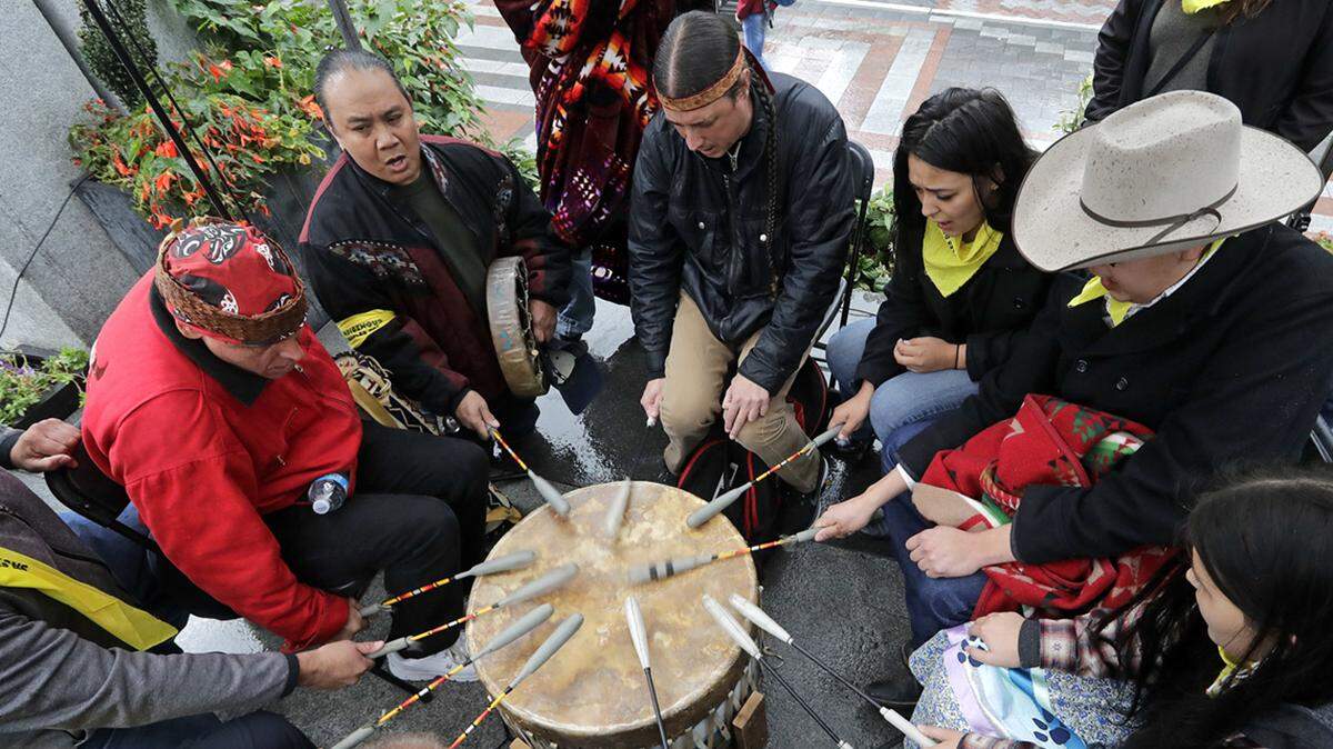 Congress must leave certification of tribes to the Department of the Interior, where it belongs.