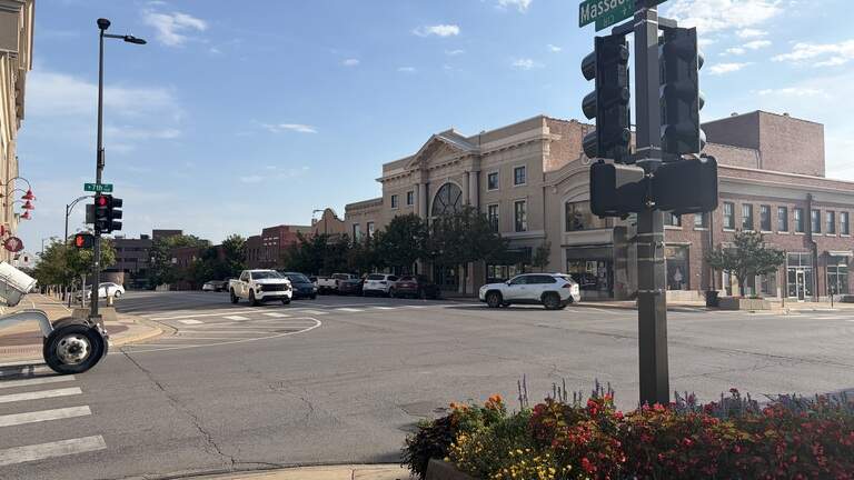 Lawrence businesses, KU students weigh late-night safety after deadly downtown attack