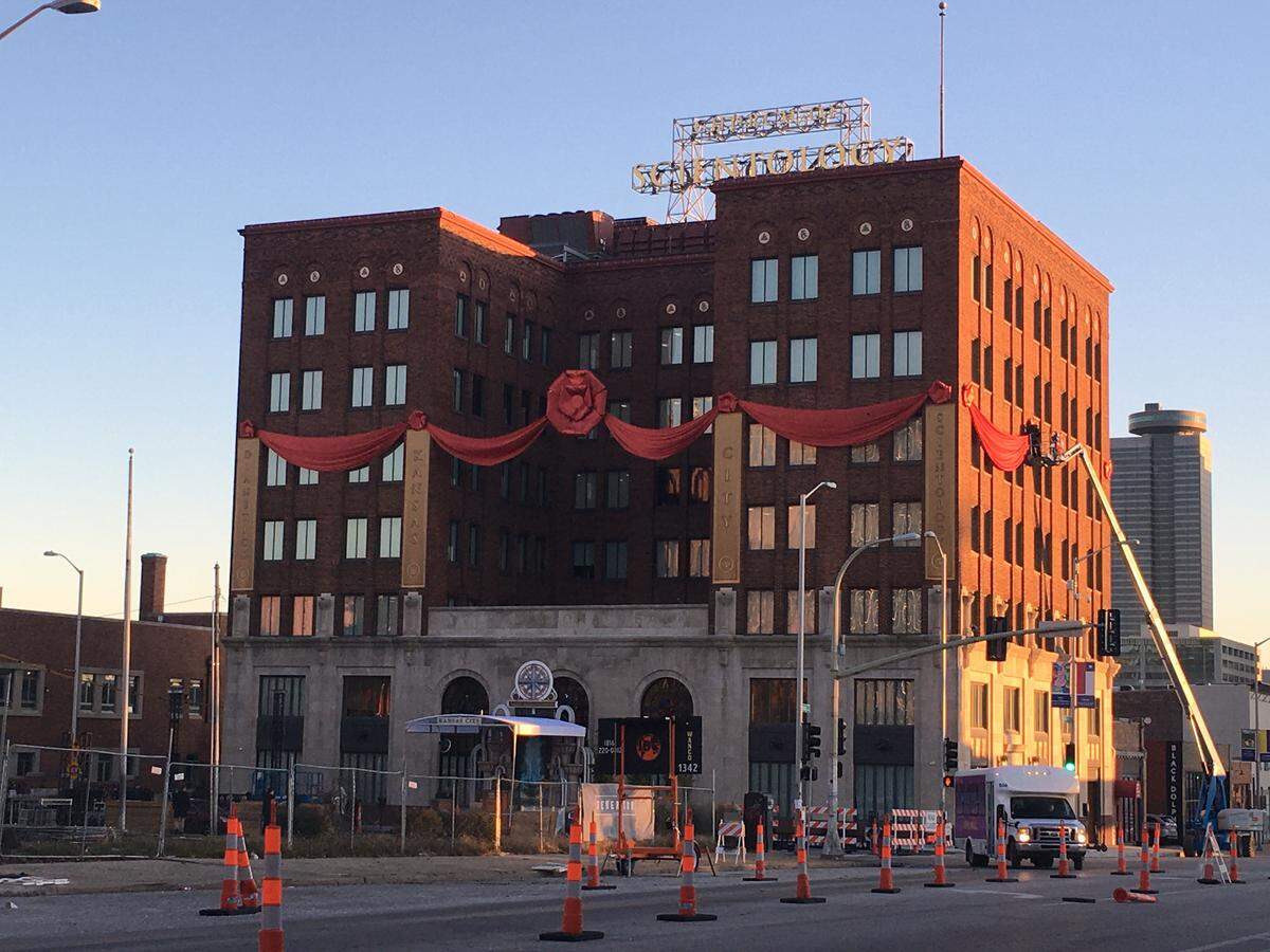 The Church of Scientology opened a location in downtown Kansas City last month, in a seven-story building that once housed the City National Bank near 18th Street and Grand Boulevard.