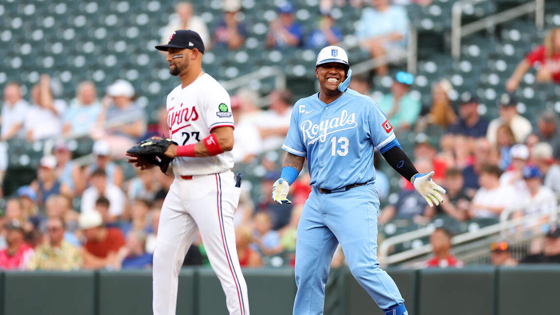 This Royals-Twins game got weird. Salvador Perez’s triple was only the start