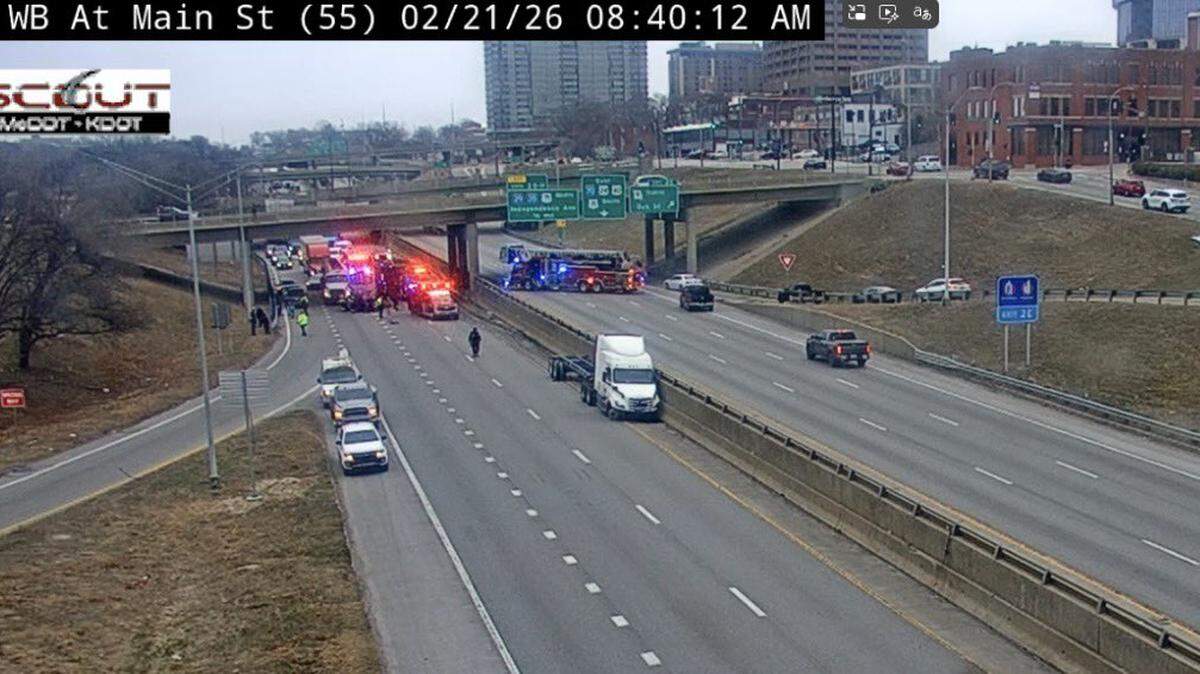 One woman died after a crash involving a semi truck on westbound Interstate 70 in downtown Kansas City Saturday morning.