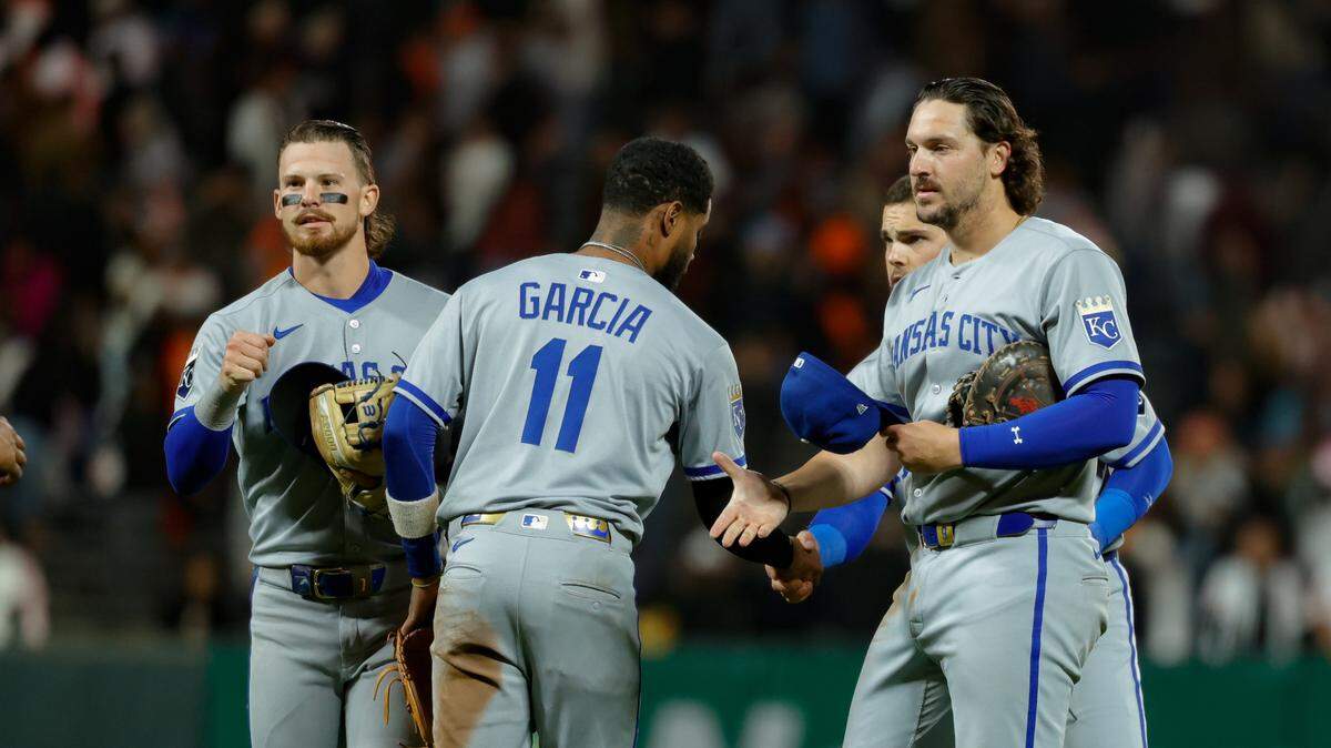 Kansas City Royals first baseman Vinnie Pasquantino (9) is congratulated by teammates after the game against the San Francisco Giants at Oracle Park on May 19, 2025 in San Francisco, California, USA.