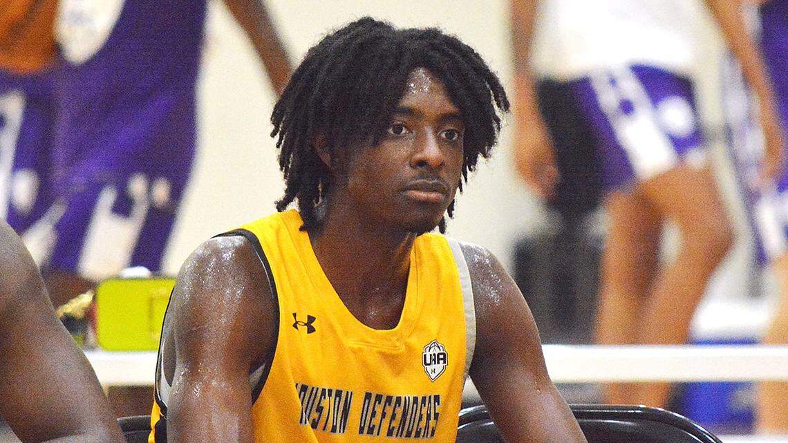 Jamari McDowell on Saturday night orally committed to play basketball at Kansas.