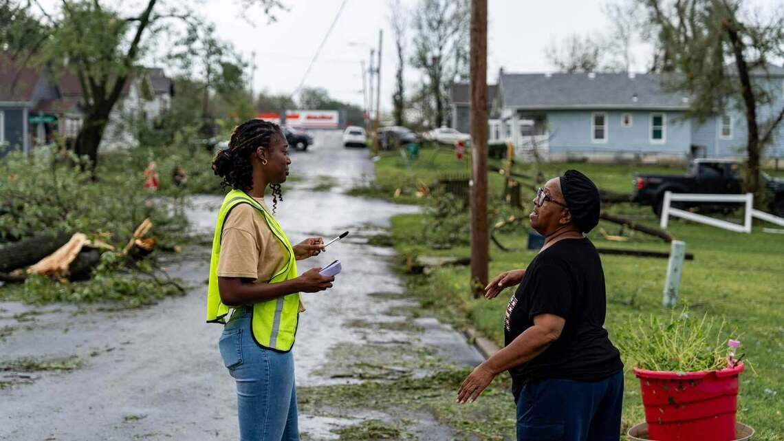 With KCK power outages still in the thousands, locals organize relief efforts