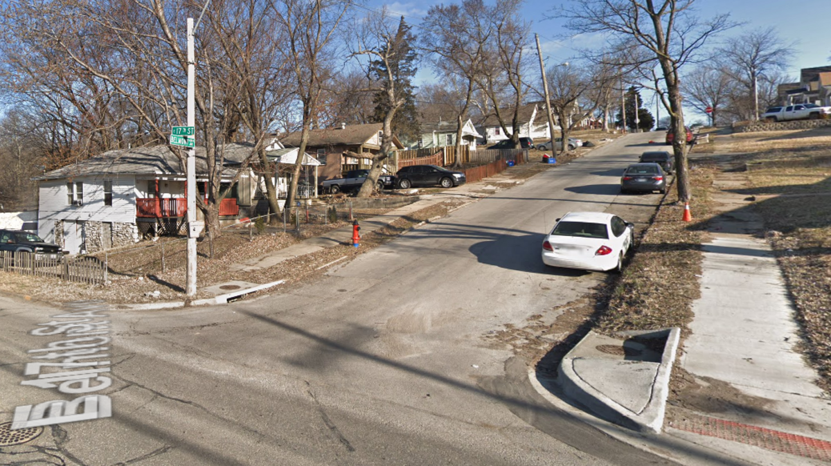 A bystander who was shot in the head last week near 17th Street and Belmont Avenue died of his injuries in a hospital Thursday, Kansas City police said.